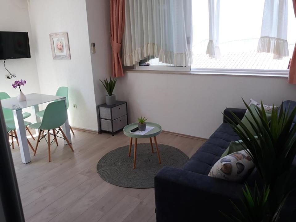 Apartments Viki Trogir Luaran gambar