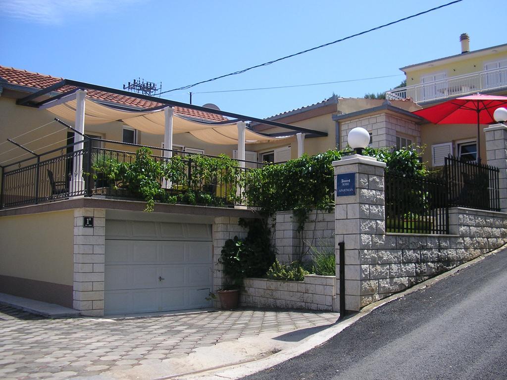 Apartments Viki Trogir Luaran gambar