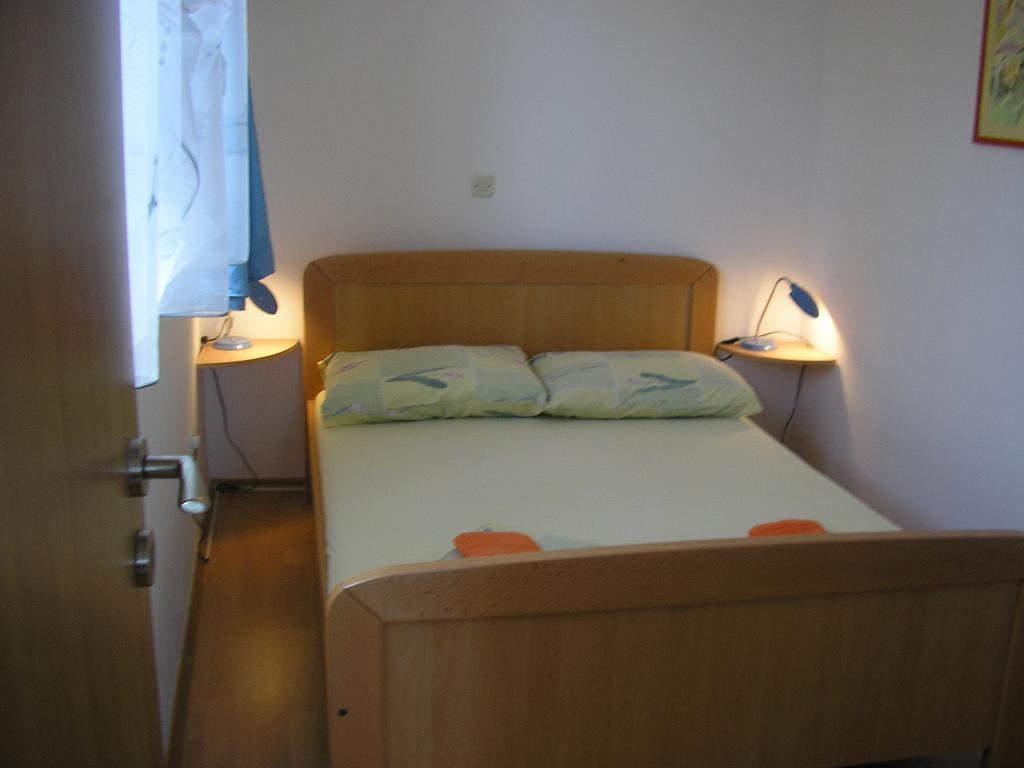 Apartments Viki Trogir Luaran gambar