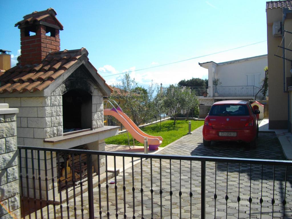 Apartments Viki Trogir Luaran gambar