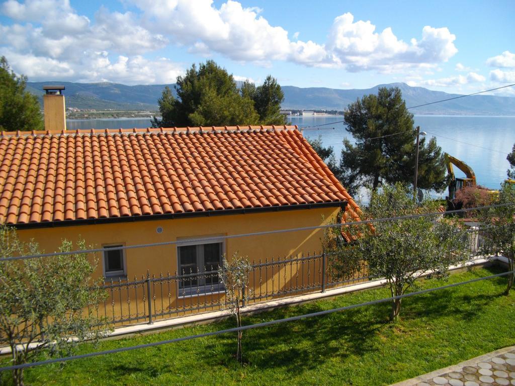 Apartments Viki Trogir Luaran gambar