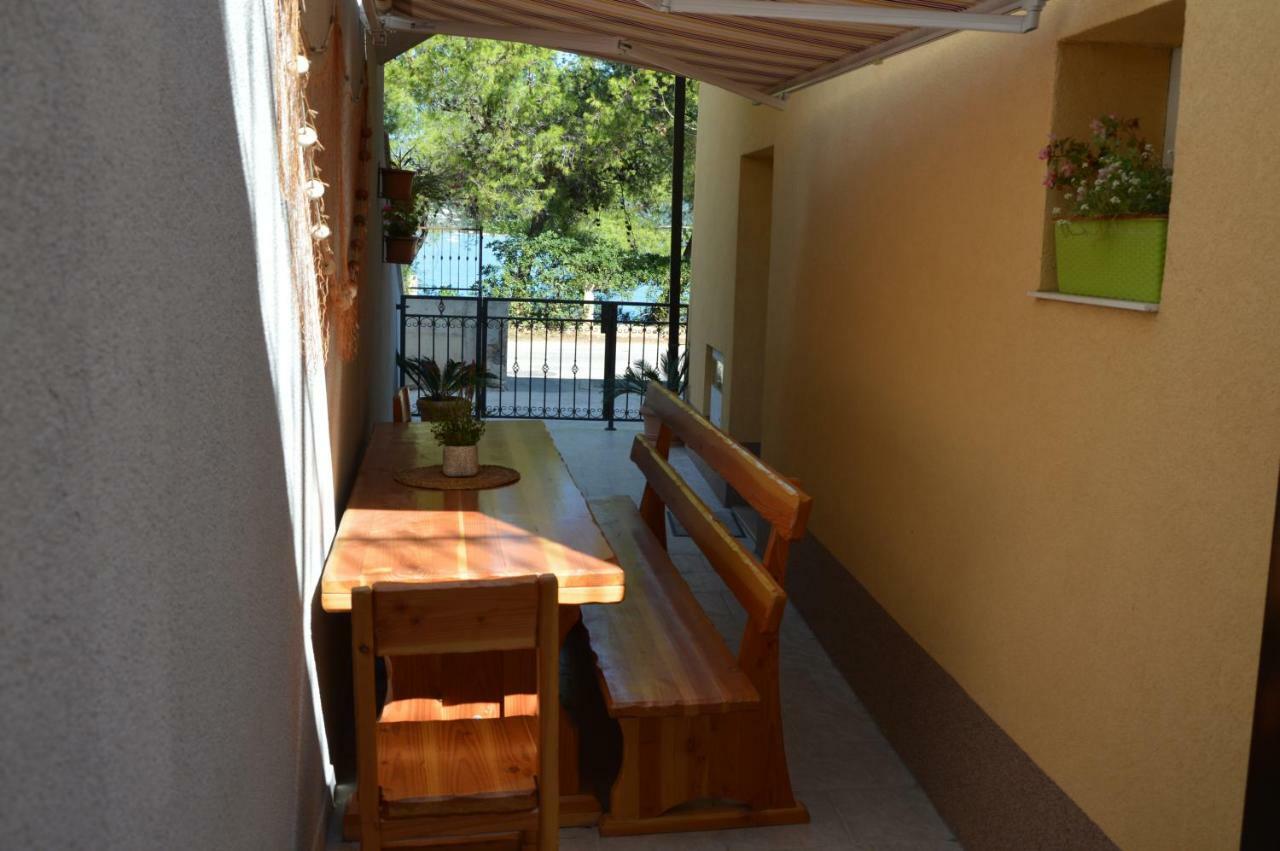 Apartments Viki Trogir Luaran gambar