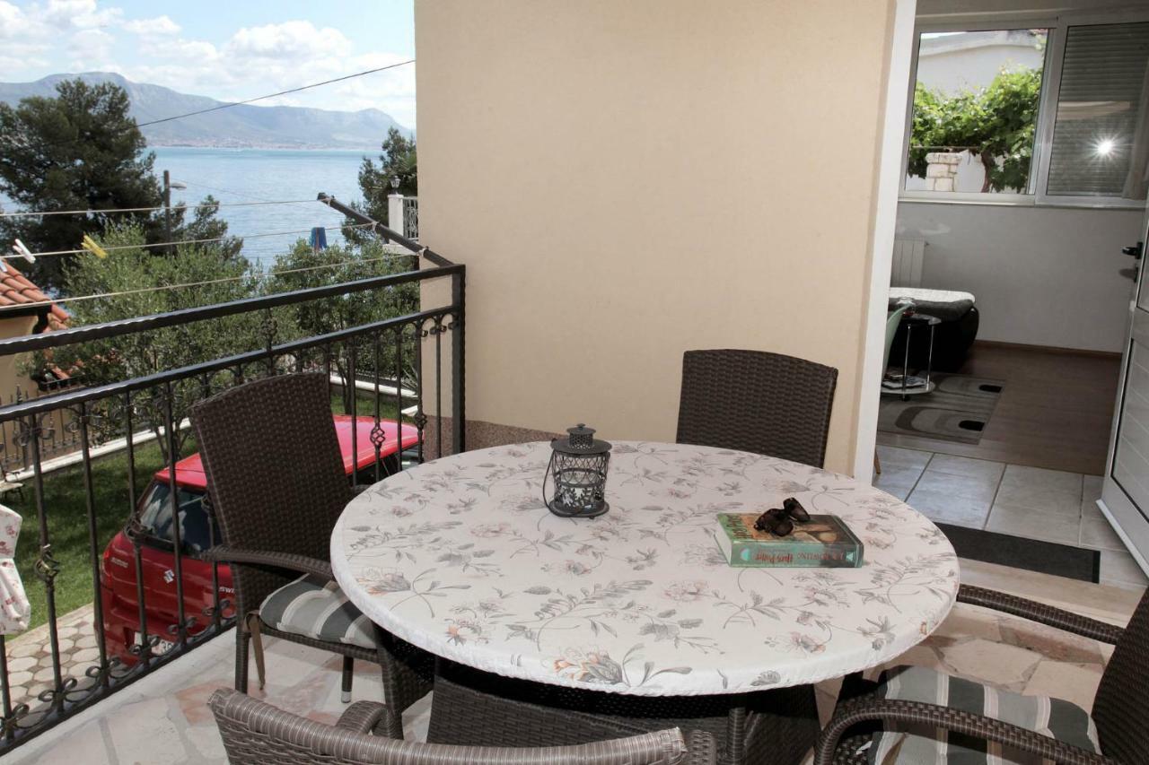 Apartments Viki Trogir Luaran gambar