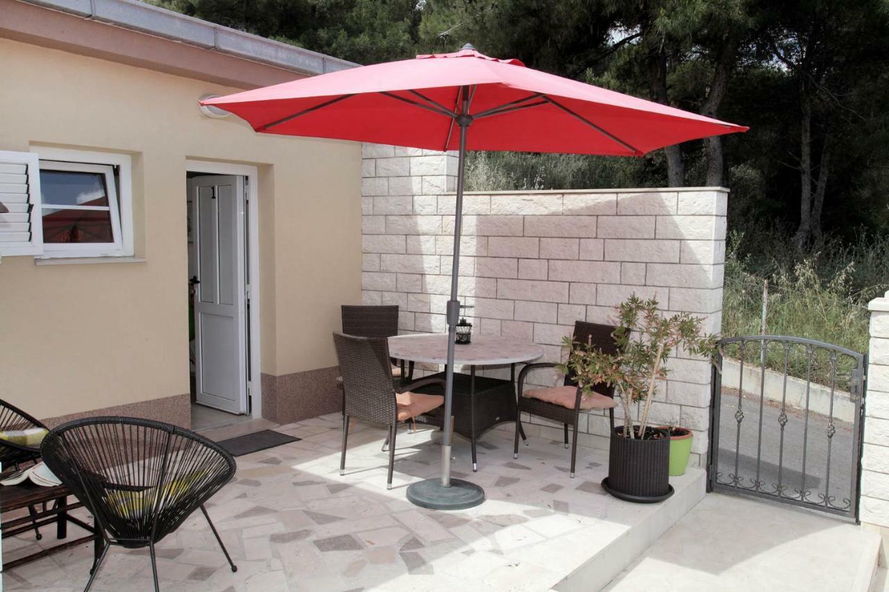 Apartments Viki Trogir Luaran gambar